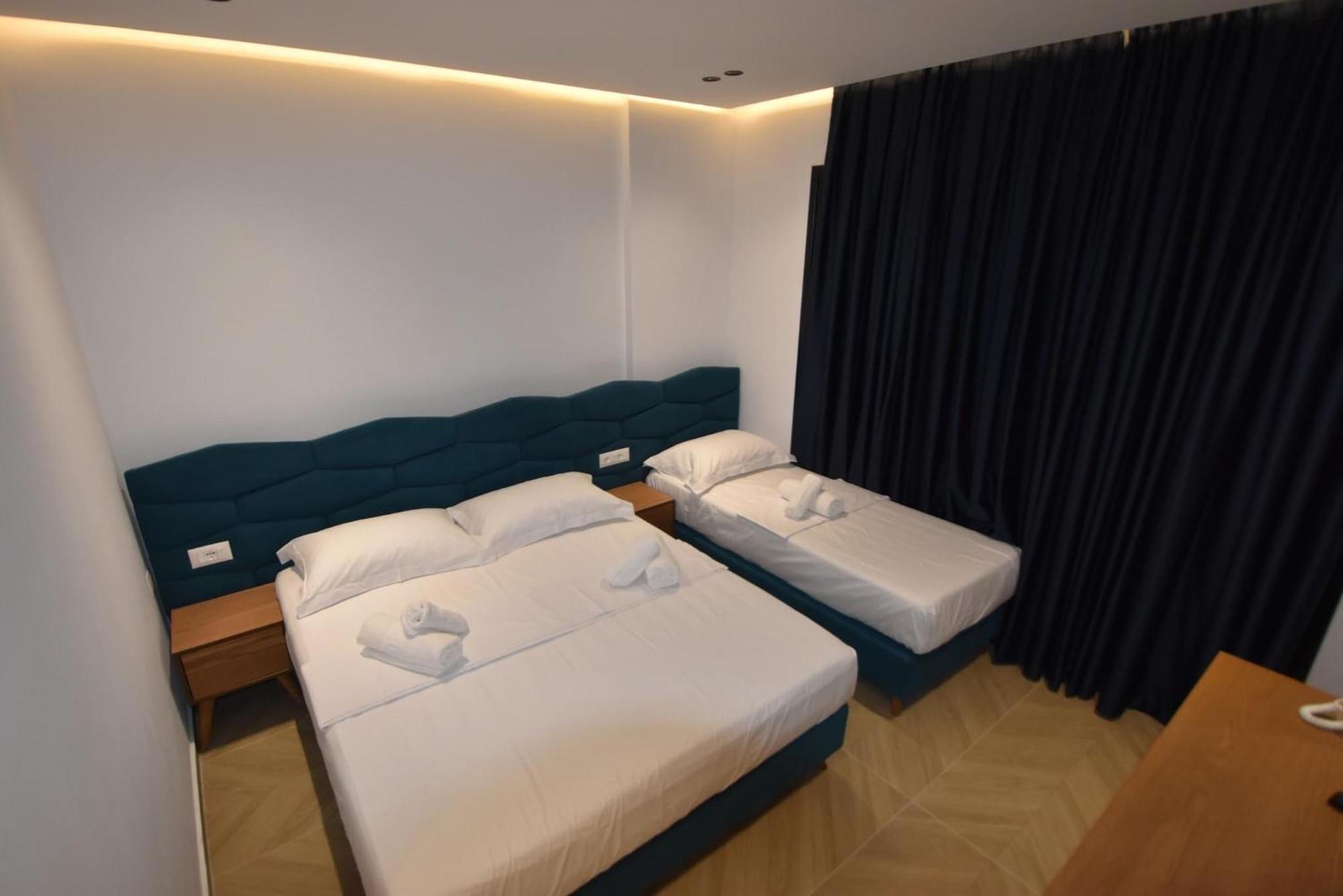 Villa Center 卡萨米尔 外观 照片